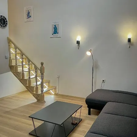 Dashi Apartment