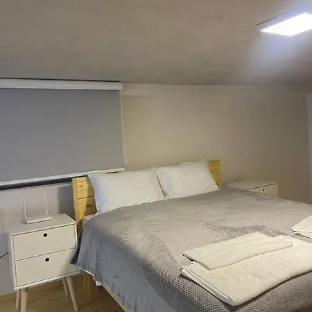 Dashi Apartment